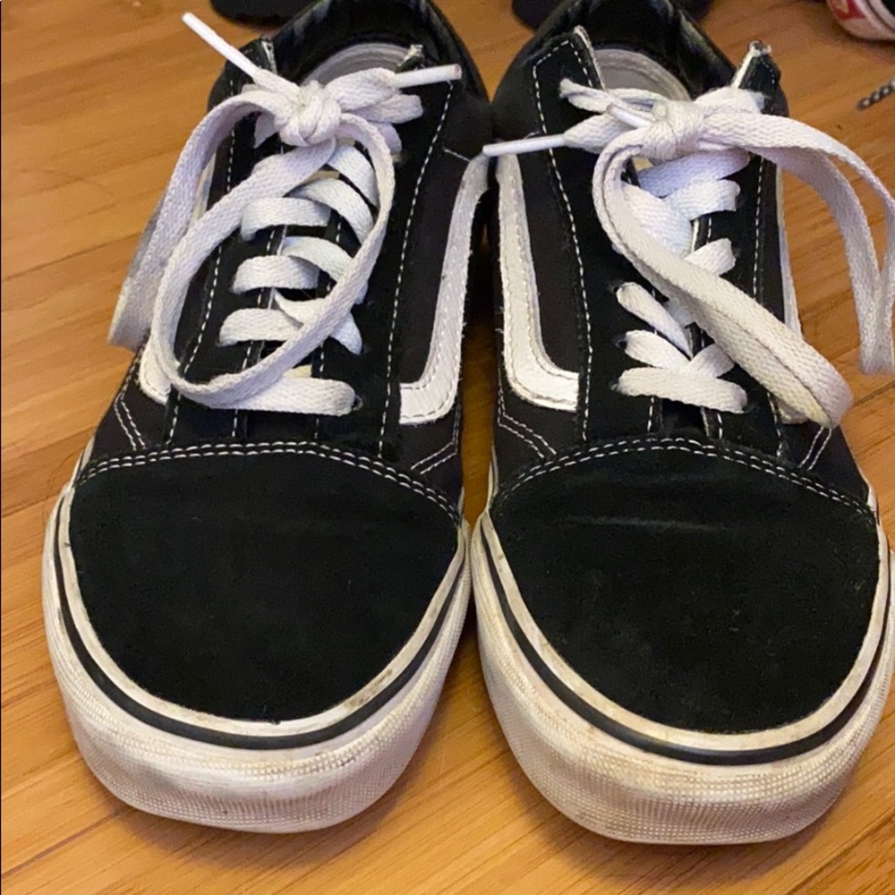 Black and white classic VANS